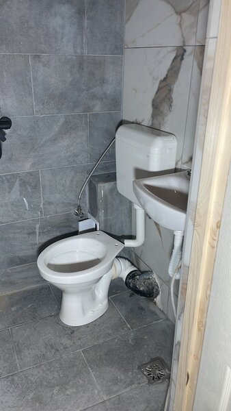 Berceni, Piata Resita,